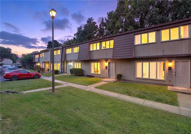 Homes for sale in Marietta, GA | 1811 Ashborough Cir #G, Marietta, GA 30067 | MLS# 7799287