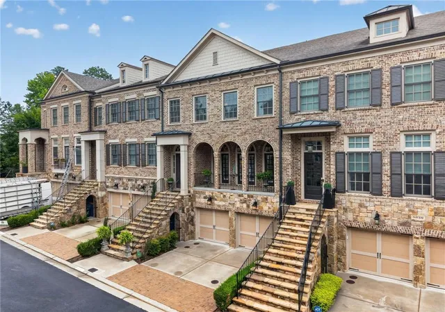 Photo 3 of Sale Pending at 5042 Merton Ln Ne, Marietta, GA 30068 | MLS# 7788974 | Listing updated on 2026-09-19