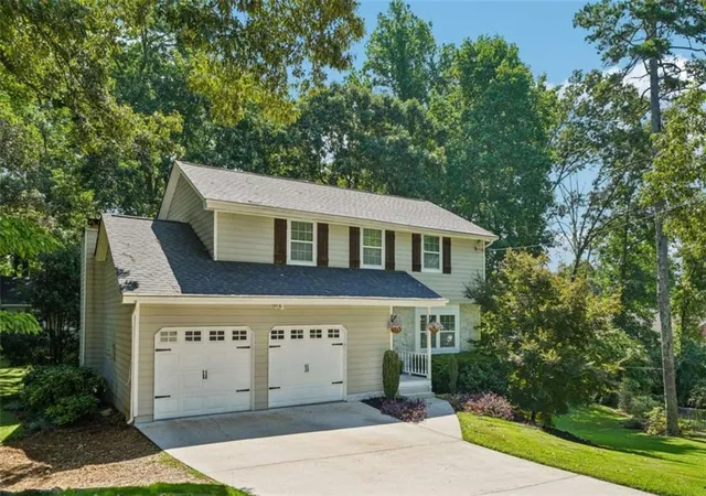 2nd image of 1888 Bent Willow Ct, Lilburn, GA 30047 | MLS# 7824993