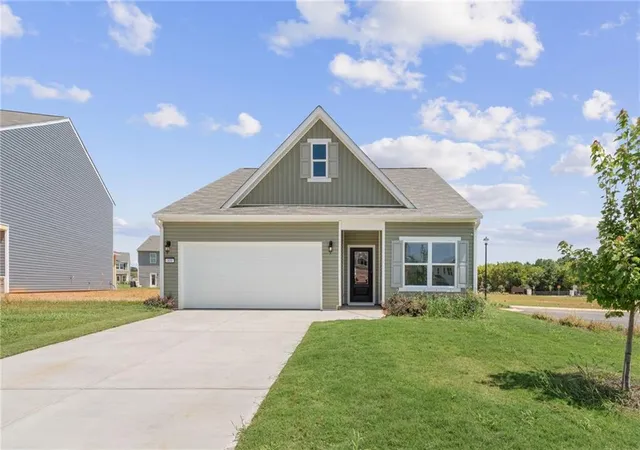1st image of 400 Bluegrass Ln, Rockmart, GA 30153 | MLS# 7796559