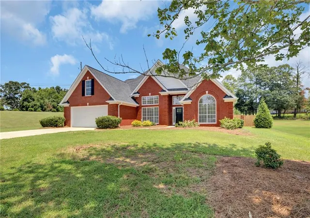 3rd image of 150 Glynnshire Ct, Covington, GA 30016 | MLS# 7815120