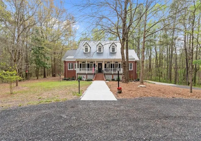 Homes for sale in Roopville, GA | 301 Hwy 5 East, Roopville, GA 30170 | MLS# 7748738