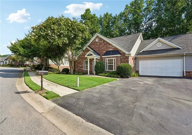 2nd image of 1113 Somerton Pl, Cumming, GA 30040 | MLS# 7807550