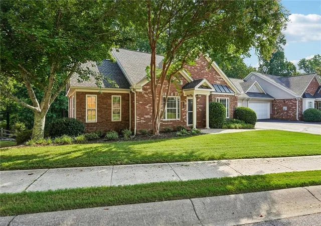 3rd image of 1113 Somerton Pl, Cumming, GA 30040 | MLS# 7807550