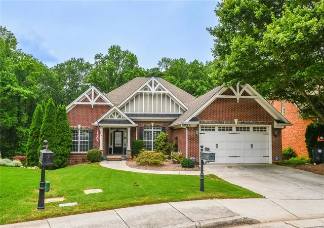 Photo 3 of Sale Pending at 1173 Saint Charles Pl, Gainesville, GA 30501 | MLS# 7600165 | Listing updated on 2026-08-27
