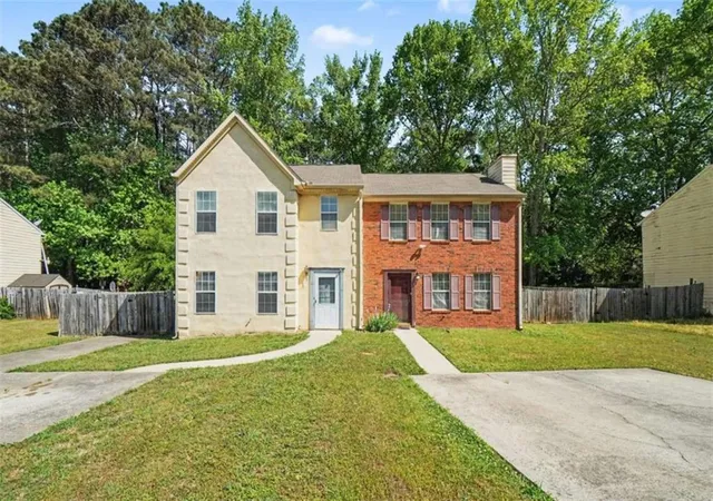 1st image of 7965 Creekstone Wy, Riverdale, GA 30274 | MLS# 7758164