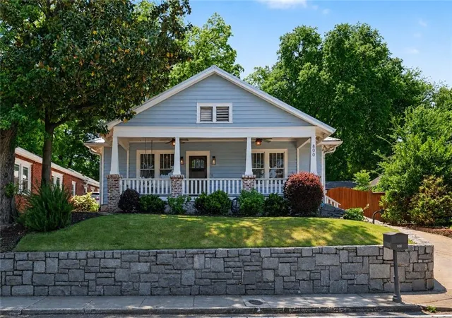 1st image of 800 Bellemeade Ave Nw, Atlanta, GA 30318 | MLS# 7764751