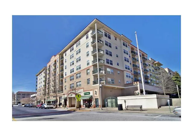 Condominium at 230 E Ponce De Leon Ave #425, Decatur, GA 30030 | MLS# 5121004 | | Sold on 2013-05-01