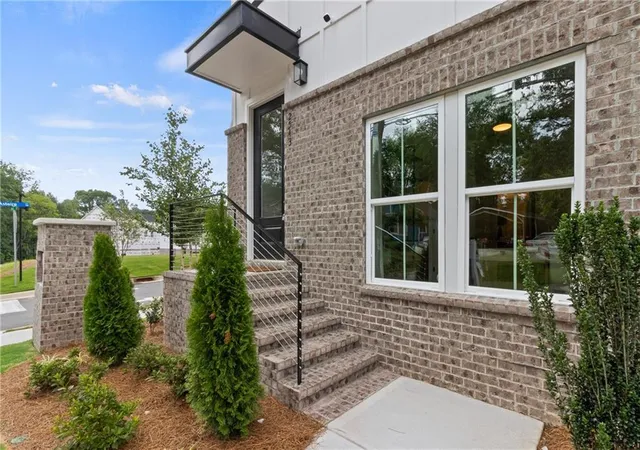 Photo 3 of Townhouse for sale at 1926 Rogers Ct, Atlanta, GA 30318 | MLS# 7829822 | Listing updated on 2026-10-02
