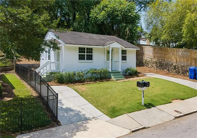 1st image of 1305 Wylie St Se, Atlanta, GA 30317 | MLS# 7739669