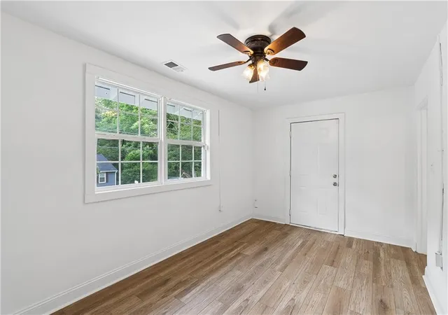 4th image of 1305 Wylie St Se, Atlanta, GA 30317 | MLS# 7739669