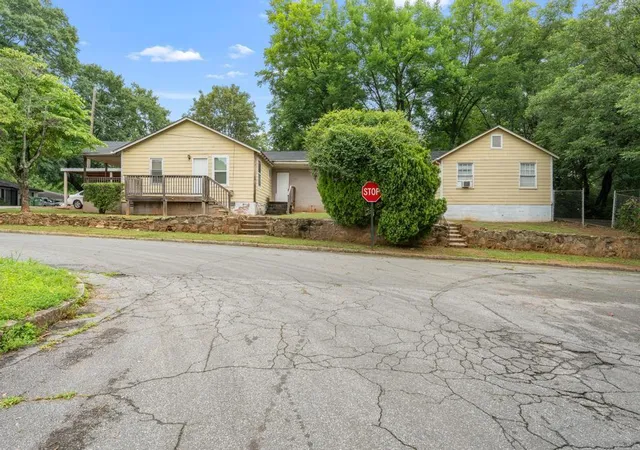 1st image of 1318 Eason St Nw, Atlanta, GA 30314 | MLS# 7786129