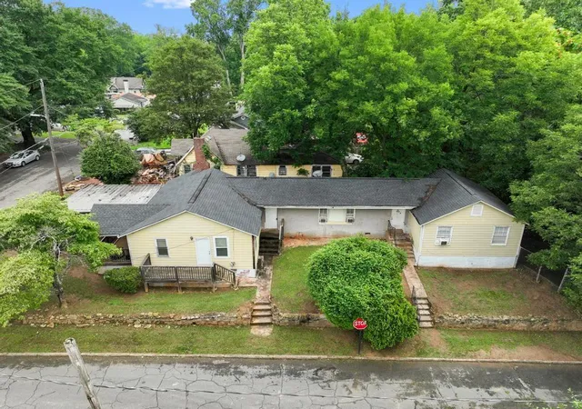 3rd image of 1318 Eason St Nw, Atlanta, GA 30314 | MLS# 7786129