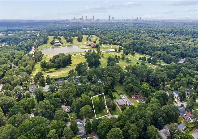 Photo 2 of Single family home for sale at 401 Ashburton Ave SE, Atlanta, GA 30317 | MLS# 7801303 | Listing updated on 2026-09-13