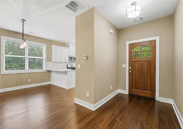 Photo 2 of Single family home for sale at 229 Little Brk Ln, Woodstock, GA 30188 | MLS# 7804421 | Listing updated on 2026-09-18