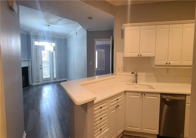 3rd image of 3047 Lenox Rd, Atlanta, GA 30324