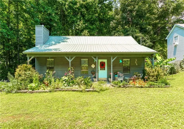 1st image of 2590 Valient Dr, Cumming, GA 30041 | MLS# 7786580