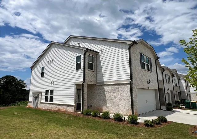 Photo 3 of Townhouse for sale at 4508 Red Lion Pl, Lawrenceville, GA 30044 | MLS# 7806420 | Listing updated on 2026-09-18