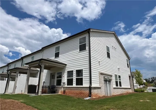 Photo 4 of Townhouse for sale at 4508 Red Lion Pl, Lawrenceville, GA 30044 | MLS# 7806420 | Listing updated on 2026-09-18