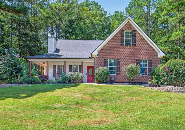 Photo 3 of Sale Pending at 1041 Matthews Way, Mcdonough, GA 30252 | MLS# 7824445 | Listing updated on 2026-08-31