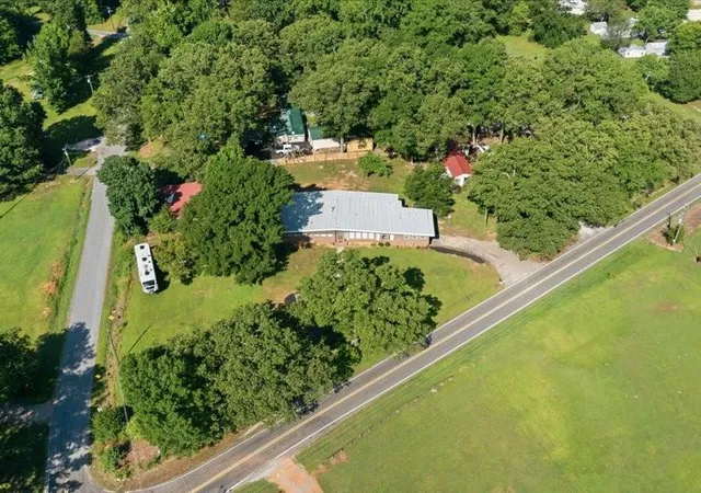 Homes for sale in Cedar Bluff, AL | 1960 County Road 102, Cedar Bluff, AL 35959 | MLS# 7802047