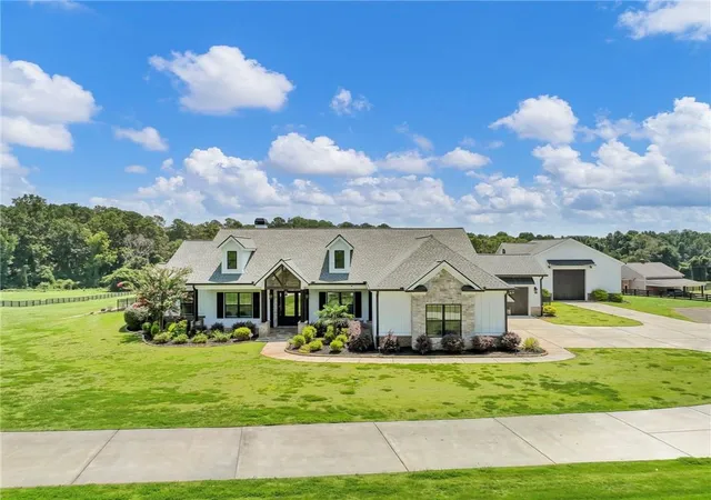 2nd image of 1044 Austin Rd, Winder, GA 30680 | MLS# 7815277