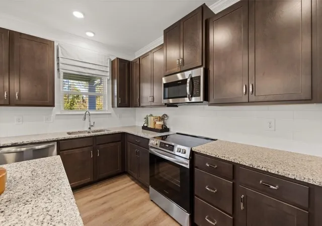 Photo 3 of Sale Pending at 557 Grover St, Hoschton, GA 30548 | MLS# 7767782 | Listing updated on 2026-09-21
