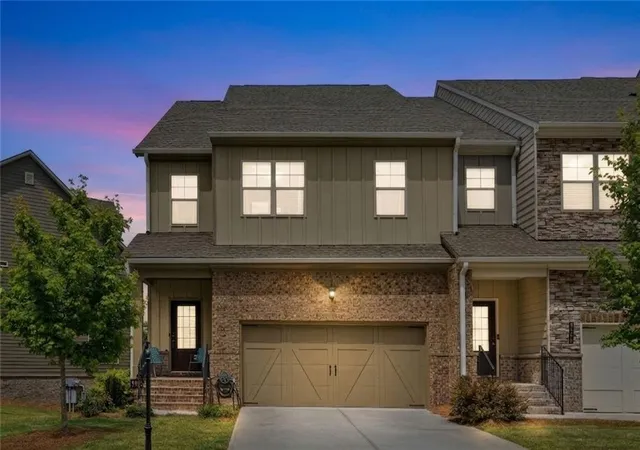 Photo 1 of Sale Pending at 2095 Manor Pointe Dr, Cumming, GA 30041 | MLS# 7854248 | Listing updated on 2026-10-27