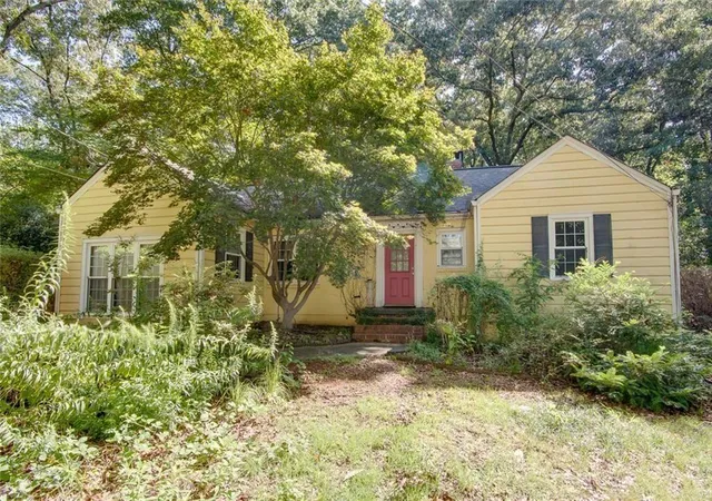 1st image of 453 N Pineview Ct, Decatur, GA 30030 | MLS# 7809011