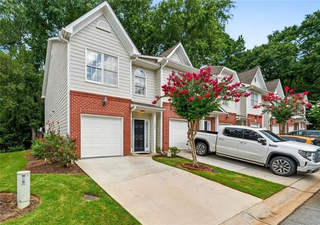 Photo 2 of Townhouse for sale at 5323 Sherwin Dr, Norcross, GA 30093 | MLS# 7825083 | Listing updated on 2026-08-21