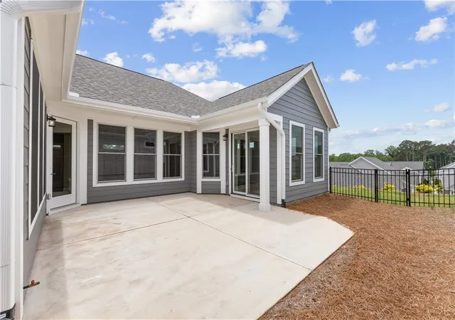 3rd image of 3347 Fishpond Cir, Dacula, GA 30019 | MLS# 7787183