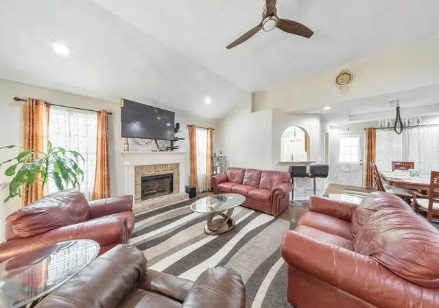 4th image of 1979 Stonecrest Dr, Austell, GA 30106 | MLS# 7785220