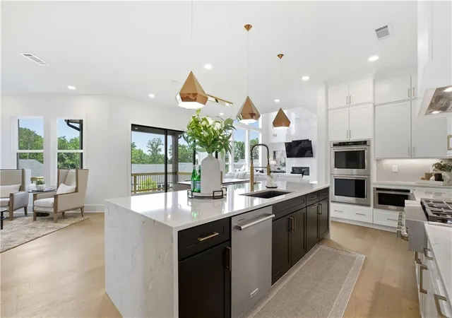 Photo 3 of Sale Pending at 4510 Hawthorn Cir, Alpharetta, GA 30022 | MLS# 7786020 | Listing updated on 2026-09-05
