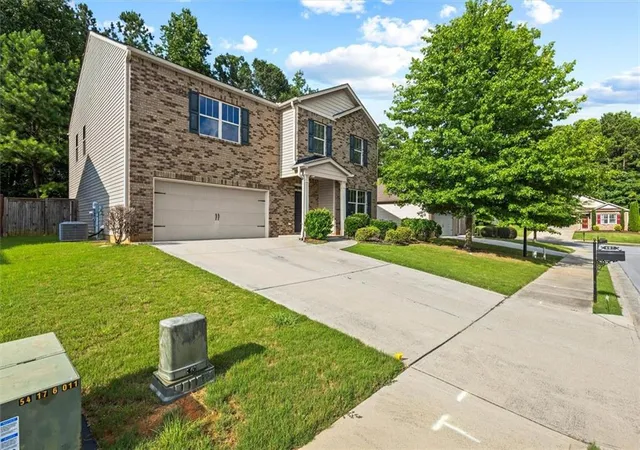 Photo 3 of Single family home for sale at 407 Aviary Ln, Dallas, GA 30132 | MLS# 7818929 | Listing updated on 2026-08-11