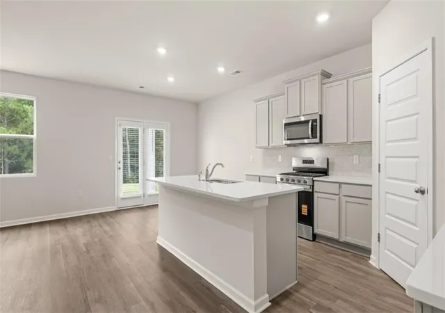 Photo 3 of Single family home for sale at 532 Great Salt Ln, Hoschton, GA 30548 | MLS# 7749269 | Listing updated on 2026-09-11