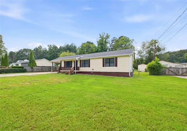 3rd image of 672 Reeceburg Rd, Silver Creek, GA 30173 | MLS# 7800587