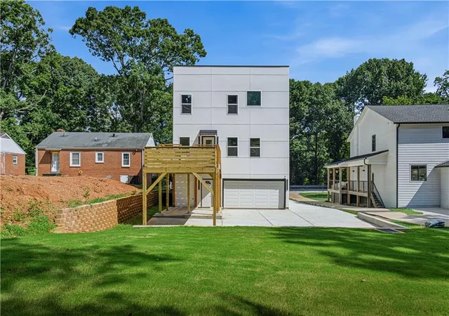 Photo 2 of Sale Pending at 2087 Glenwood Ave, Atlanta, GA 30316 | MLS# 7762760 | Listing updated on 2026-09-19