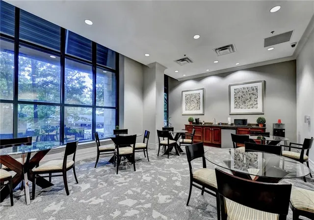 2nd image of 3040 Peachtree Rd Nw, Atlanta, GA 30305