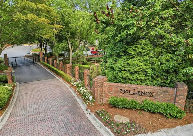 Homes for sale in Atlanta, GA | 2901 Lenox Road, Atlanta, GA 30324 | Houzeo