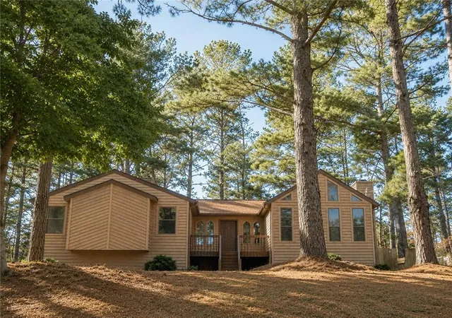 1st image of 1081 Oak Rd Sw, Lilburn, GA 30047 | MLS# 7796121