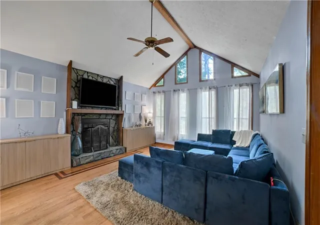 2nd image of 1081 Oak Rd Sw, Lilburn, GA 30047 | MLS# 7796121