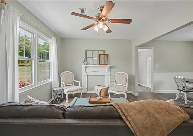 4th image of 89 Kristie Cir, Powder Springs, GA 30127 | MLS# 7751870
