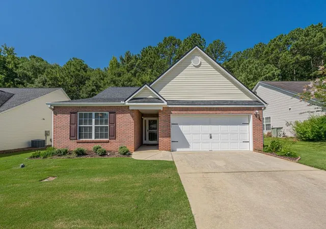 Photo 1 of Single family home for sale at 912 Village View Cir, Loganville, GA 30052 | MLS# 7823423 | Listing updated on 2026-08-19
