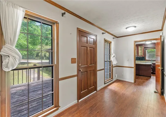 Photo 2 of Sale Pending at 3047 Sanibel Dr, Stone Mountain, GA 30087 | MLS# 7762533 | Listing updated on 2026-09-18