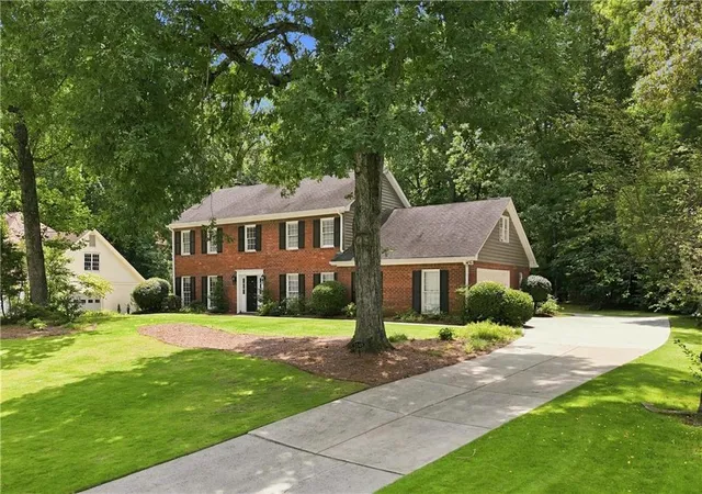 Photo 2 of Sale Pending at 3248 Hunterdon Way Se, Marietta, GA 30067 | MLS# 7821319 | Listing updated on 2026-09-08
