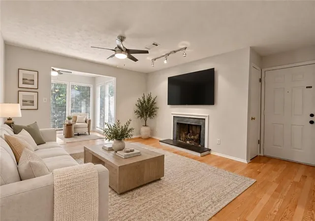 Photo 2 of Condo for sale at 1640 Roanoke Pl SE, Marietta, GA 30067 | MLS# 7860918 | Listing updated on 2026-10-30
