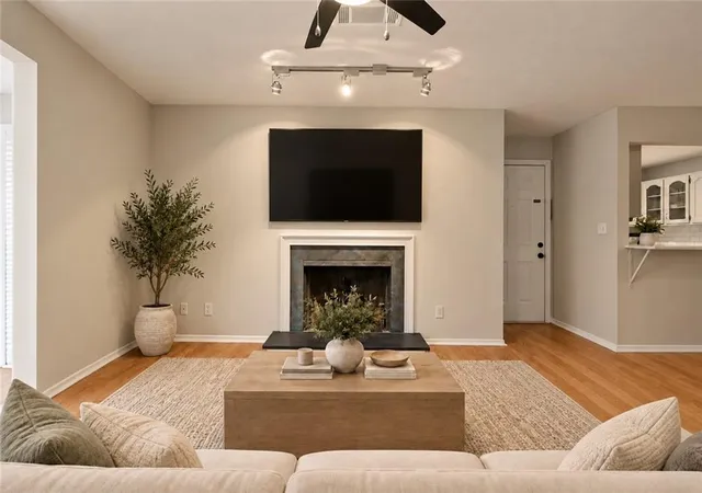 Photo 3 of Condo for sale at 1640 Roanoke Pl SE, Marietta, GA 30067 | MLS# 7860918 | Listing updated on 2026-10-30