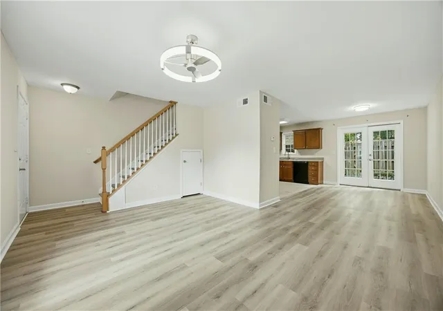 Photo 3 of Condo for sale at 212 Summer Pl, Norcross, GA 30071 | MLS# 7805575 | Listing updated on 2026-08-25