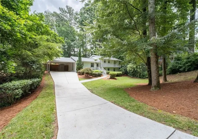 2nd image of 90 Angus Trl, Atlanta, GA 30328 | MLS# 7789751