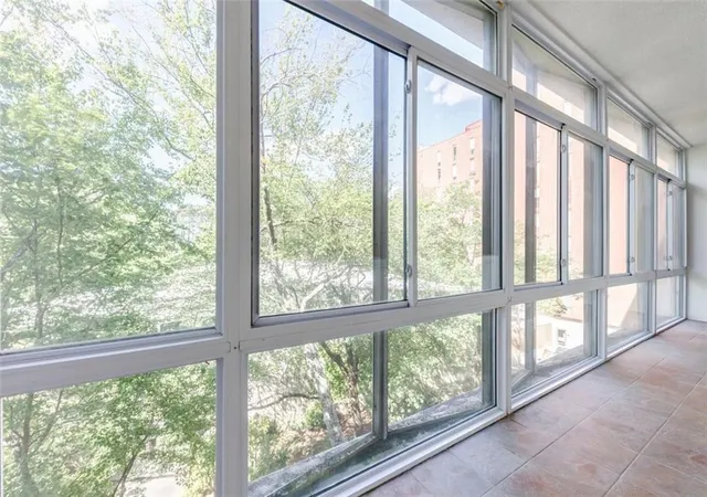 3rd image of 3060 Pharr Court North Nw #302, Atlanta, GA 30305 | MLS# 7817879